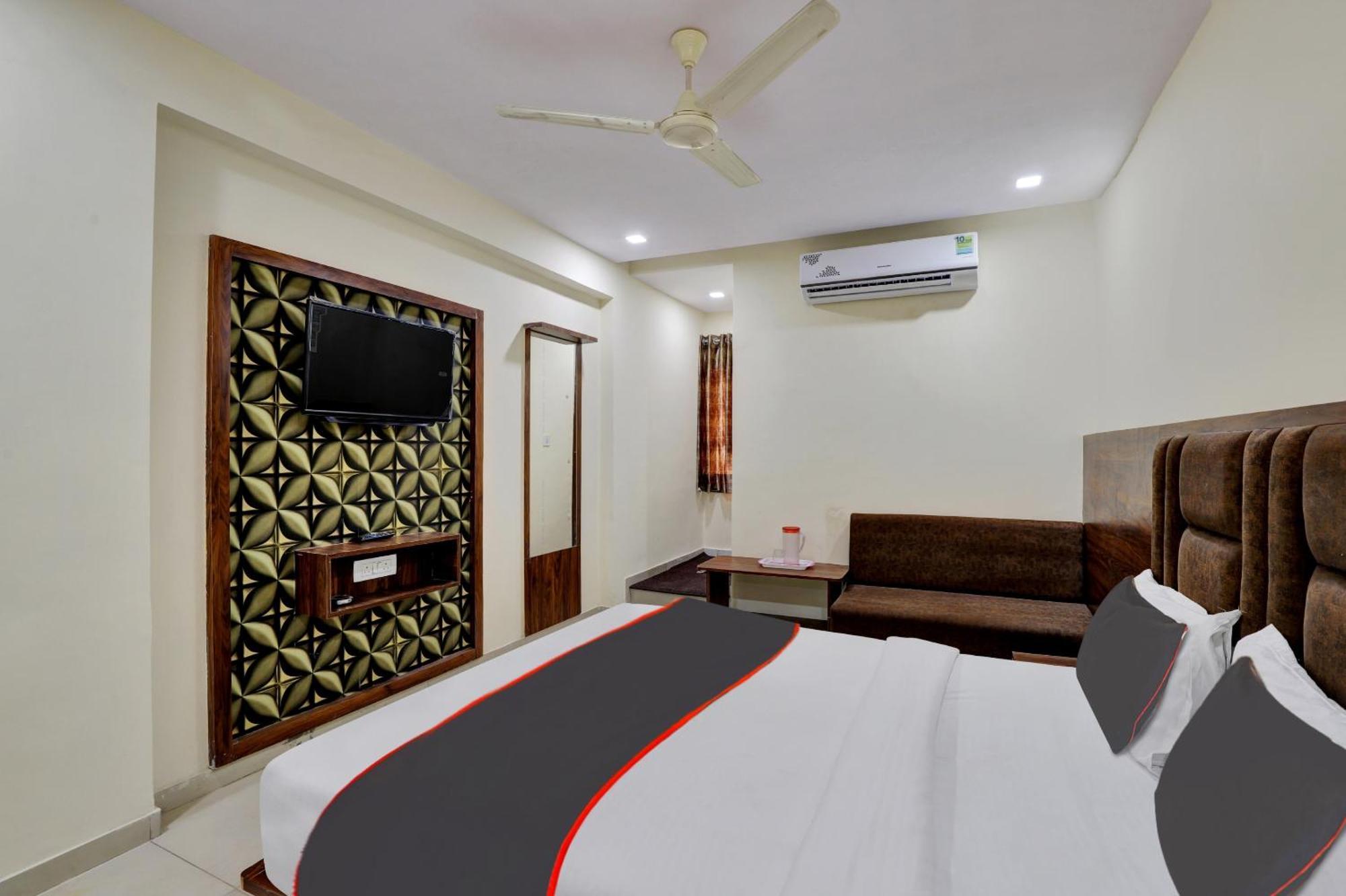 Hotel O Neelkamal อาเมดาบัด ภายนอก รูปภาพ